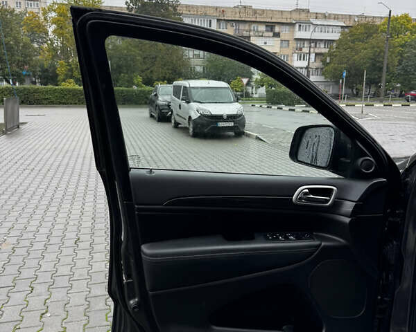 Сірий Джип Grand Cherokee, об'ємом двигуна 3.6 л та пробігом 132 тис. км за 19000 $, фото 37 на Automoto.ua