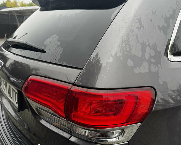 Сірий Джип Grand Cherokee, об'ємом двигуна 3.6 л та пробігом 132 тис. км за 19000 $, фото 18 на Automoto.ua