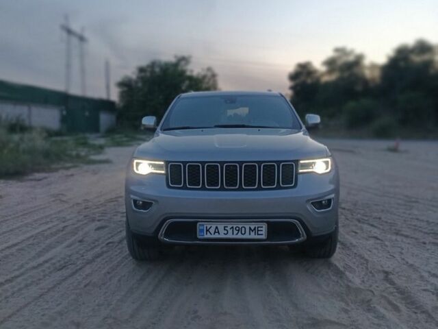 Серый Джип Гранд Чероки, объемом двигателя 3.6 л и пробегом 149 тыс. км за 25555 $, фото 1 на Automoto.ua