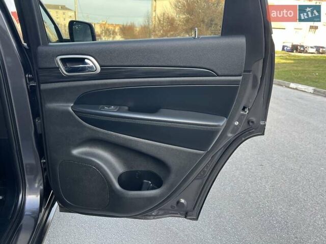 Серый Джип Гранд Чероки, объемом двигателя 3.6 л и пробегом 137 тыс. км за 20300 $, фото 54 на Automoto.ua