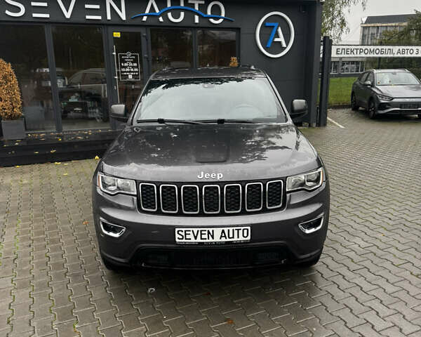 Сірий Джип Grand Cherokee, об'ємом двигуна 3.6 л та пробігом 132 тис. км за 19000 $, фото 2 на Automoto.ua