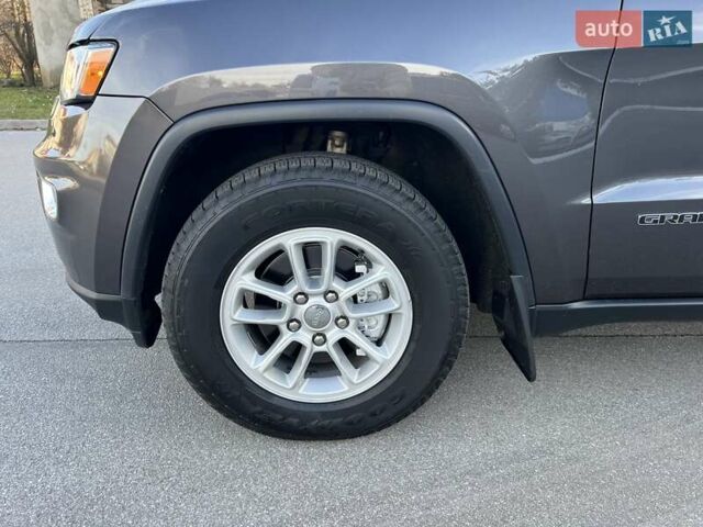 Серый Джип Гранд Чероки, объемом двигателя 3.6 л и пробегом 137 тыс. км за 20300 $, фото 21 на Automoto.ua