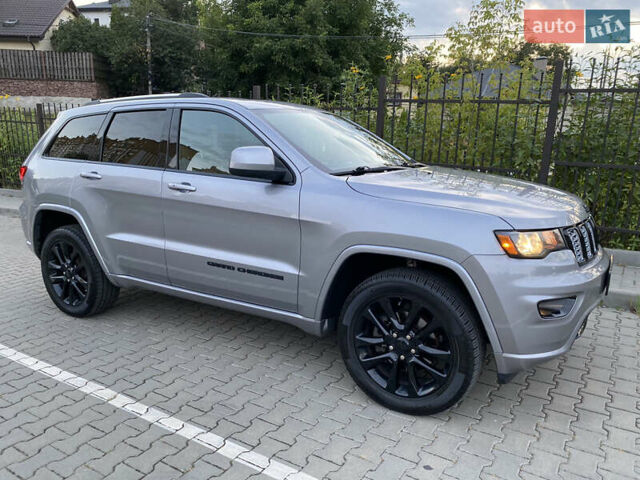 Серый Джип Гранд Чероки, объемом двигателя 3.6 л и пробегом 78 тыс. км за 25000 $, фото 7 на Automoto.ua