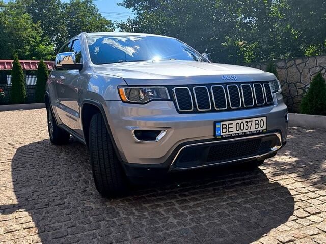Сірий Джип Grand Cherokee, об'ємом двигуна 3.6 л та пробігом 100 тис. км за 24200 $, фото 2 на Automoto.ua