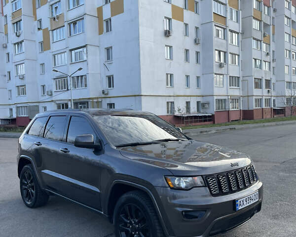Сірий Джип Grand Cherokee, об'ємом двигуна 3.6 л та пробігом 113 тис. км за 26999 $, фото 3 на Automoto.ua