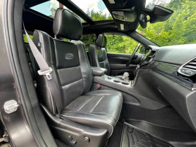 Сірий Джип Grand Cherokee, об'ємом двигуна 0 л та пробігом 66 тис. км за 4500 $, фото 9 на Automoto.ua