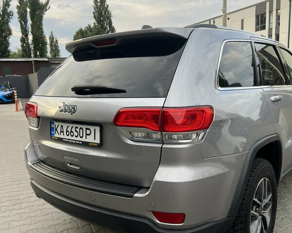 Сірий Джип Grand Cherokee, об'ємом двигуна 3.6 л та пробігом 133 тис. км за 21000 $, фото 15 на Automoto.ua