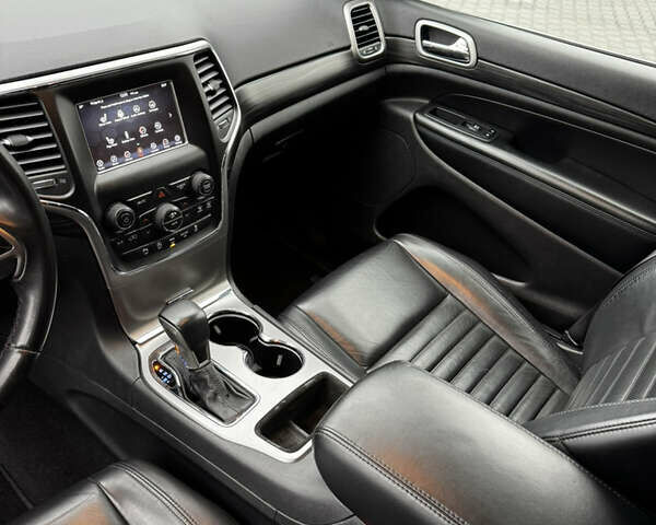Сірий Джип Grand Cherokee, об'ємом двигуна 3.6 л та пробігом 132 тис. км за 19000 $, фото 32 на Automoto.ua
