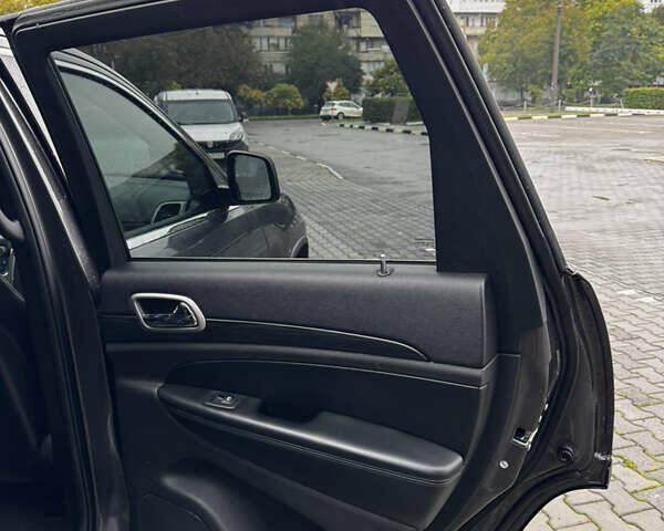 Сірий Джип Grand Cherokee, об'ємом двигуна 3.6 л та пробігом 132 тис. км за 19000 $, фото 54 на Automoto.ua