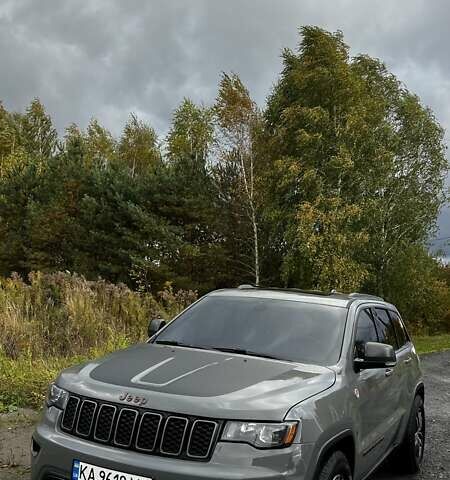 Джип Гранд Чероки 2020 в Луцке на Automoto.ua Серый Джип Гранд Чероки, объемом двигателя 3.6 л и пробегом 115 тыс. км за 27500 $, фото 30 на Automoto.ua