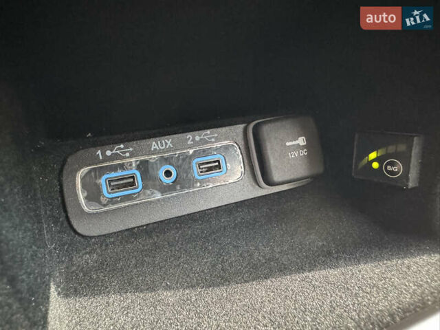 Джип Гранд Чероки 2020 в Киеве на Automoto.ua Серый Джип Гранд Чероки, объемом двигателя 3.6 л и пробегом 48 тыс. км за 28600 $, фото 67 на Automoto.ua