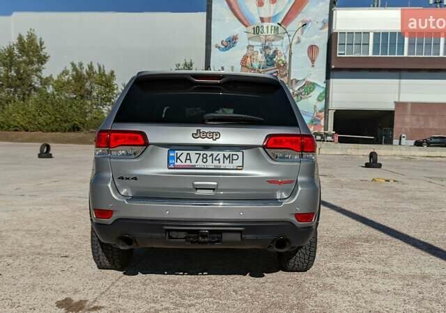 Сірий Джип Grand Cherokee, об'ємом двигуна 3.6 л та пробігом 123 тис. км за 31000 $, фото 8 на Automoto.ua