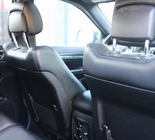 Серый Джип Гранд Чероки, объемом двигателя 3.6 л и пробегом 54 тыс. км за 24800 $, фото 30 на Automoto.ua