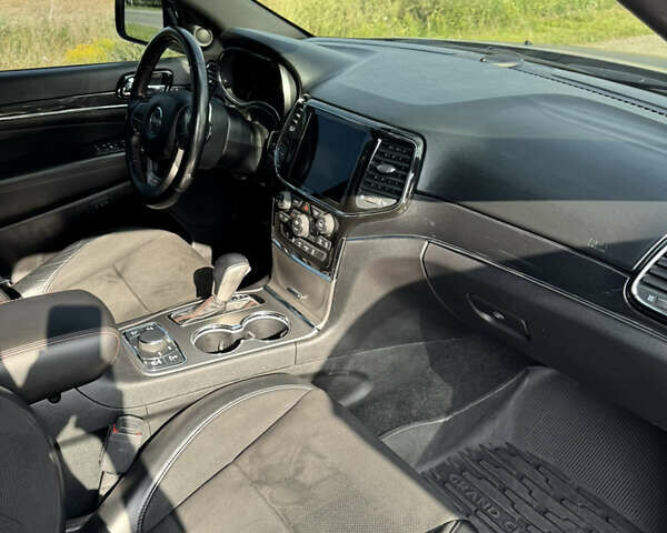 Джип Гранд Чероки 2020 в Киеве на Automoto.ua Серый Джип Гранд Чероки, объемом двигателя 3.6 л и пробегом 48 тыс. км за 28600 $, фото 46 на Automoto.ua