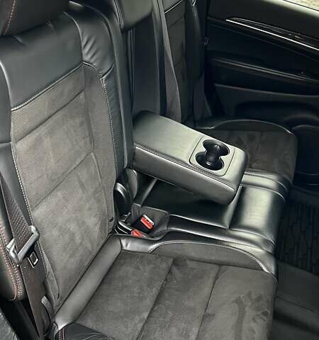 Джип Гранд Чероки 2020 в Луцке на Automoto.ua Серый Джип Гранд Чероки, объемом двигателя 3.6 л и пробегом 115 тыс. км за 27500 $, фото 26 на Automoto.ua