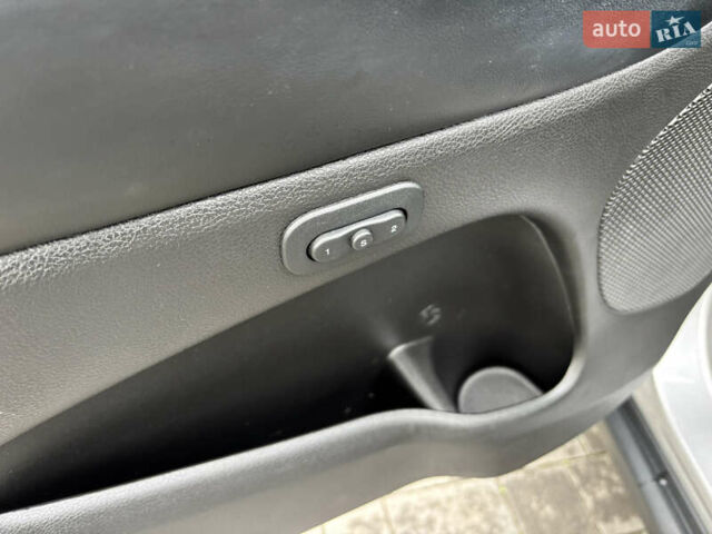 Серый Джип Гранд Чероки, объемом двигателя 3.6 л и пробегом 71 тыс. км за 24999 $, фото 22 на Automoto.ua