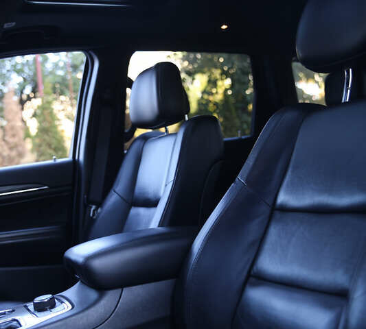 Серый Джип Гранд Чероки, объемом двигателя 3.6 л и пробегом 54 тыс. км за 24800 $, фото 53 на Automoto.ua