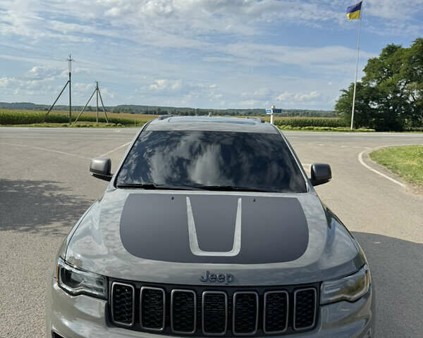 Джип Гранд Чероки 2020 в Киеве на Automoto.ua Серый Джип Гранд Чероки, объемом двигателя 3.6 л и пробегом 48 тыс. км за 28600 $, фото 31 на Automoto.ua