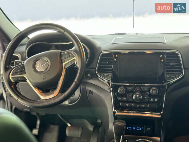 Сірий Джип Grand Cherokee, об'ємом двигуна 3.6 л та пробігом 81 тис. км за 25100 $, фото 23 на Automoto.ua