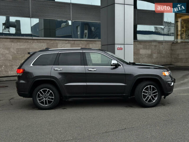 Серый Джип Гранд Чероки, объемом двигателя 3.6 л и пробегом 98 тыс. км за 26499 $, фото 8 на Automoto.ua