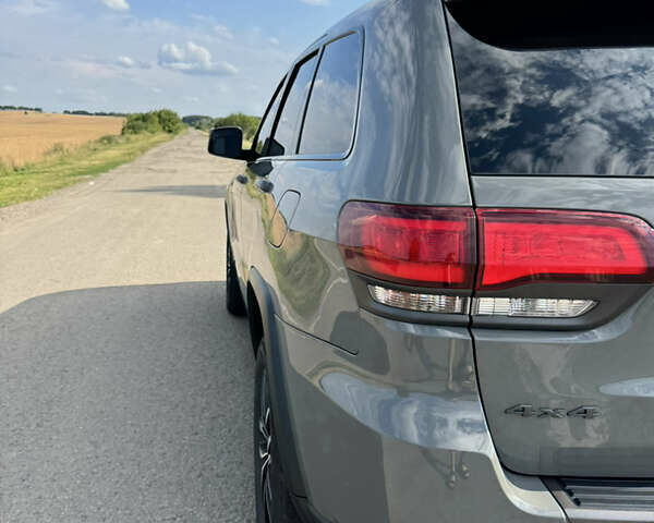 Джип Гранд Чероки 2020 в Киеве на Automoto.ua Серый Джип Гранд Чероки, объемом двигателя 3.6 л и пробегом 48 тыс. км за 28600 $, фото 22 на Automoto.ua