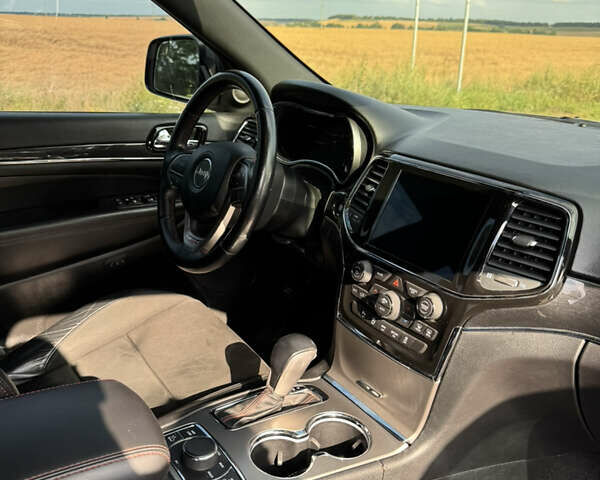 Джип Гранд Чероки 2020 в Киеве на Automoto.ua Серый Джип Гранд Чероки, объемом двигателя 3.6 л и пробегом 48 тыс. км за 28600 $, фото 47 на Automoto.ua