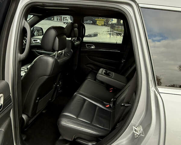 Сірий Джип Grand Cherokee, об'ємом двигуна 3.6 л та пробігом 246 тис. км за 20900 $, фото 5 на Automoto.ua