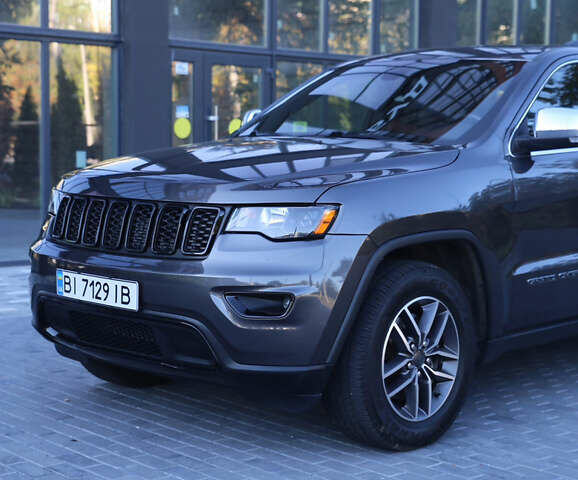 Серый Джип Гранд Чероки, объемом двигателя 3.6 л и пробегом 54 тыс. км за 24800 $, фото 6 на Automoto.ua