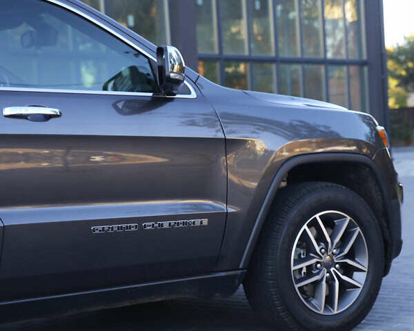 Серый Джип Гранд Чероки, объемом двигателя 3.6 л и пробегом 54 тыс. км за 24800 $, фото 13 на Automoto.ua