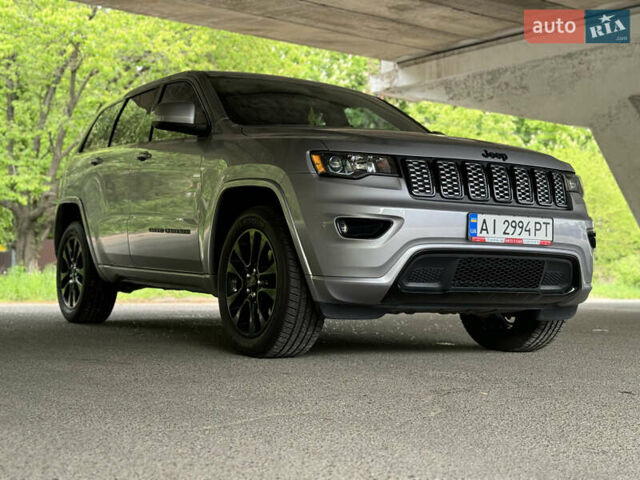 Сірий Джип Grand Cherokee, об'ємом двигуна 3.6 л та пробігом 81 тис. км за 25100 $, фото 18 на Automoto.ua