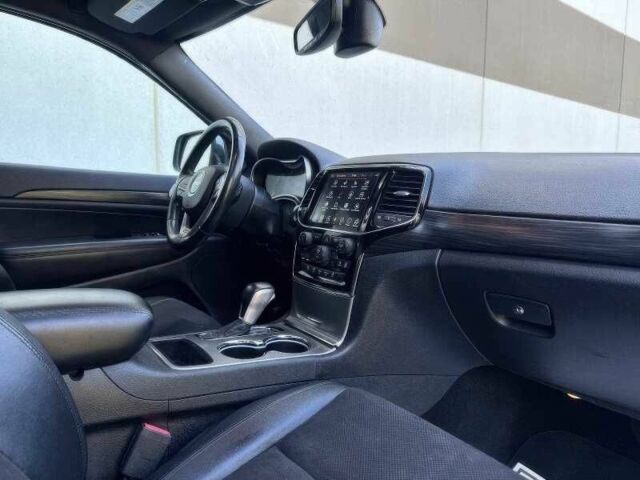 Сірий Джип Grand Cherokee, об'ємом двигуна 3.6 л та пробігом 55 тис. км за 15600 $, фото 12 на Automoto.ua