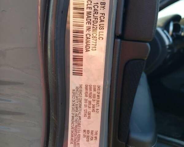 Сірий Джип Grand Cherokee, об'ємом двигуна 6.4 л та пробігом 16 тис. км за 23000 $, фото 11 на Automoto.ua