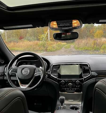 Джип Гранд Чероки 2020 в Луцке на Automoto.ua Серый Джип Гранд Чероки, объемом двигателя 3.6 л и пробегом 115 тыс. км за 27500 $, фото 29 на Automoto.ua