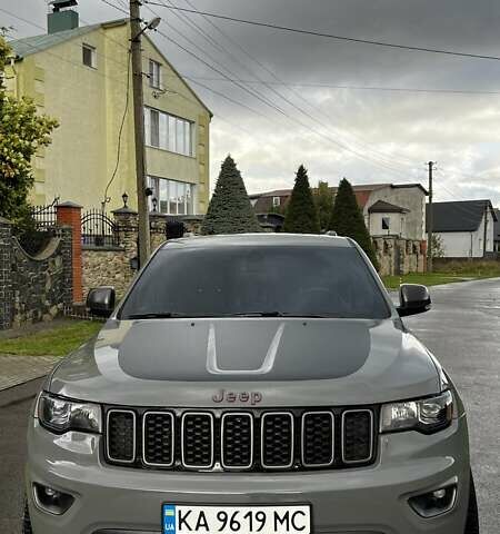 Джип Гранд Чероки 2020 в Луцке на Automoto.ua Серый Джип Гранд Чероки, объемом двигателя 3.6 л и пробегом 115 тыс. км за 27500 $, фото 8 на Automoto.ua