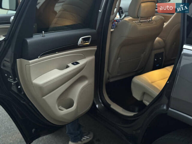 Серый Джип Гранд Чероки, объемом двигателя 3.6 л и пробегом 98 тыс. км за 26499 $, фото 18 на Automoto.ua