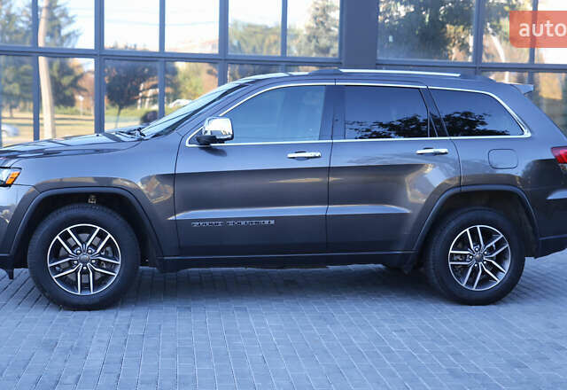 Серый Джип Гранд Чероки, объемом двигателя 3.6 л и пробегом 54 тыс. км за 24800 $, фото 10 на Automoto.ua