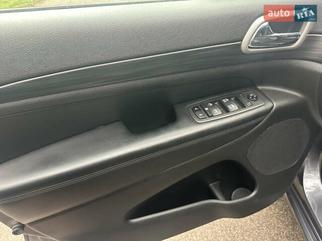 Сірий Джип Grand Cherokee, об'ємом двигуна 3.6 л та пробігом 57 тис. км за 26500 $, фото 28 на Automoto.ua