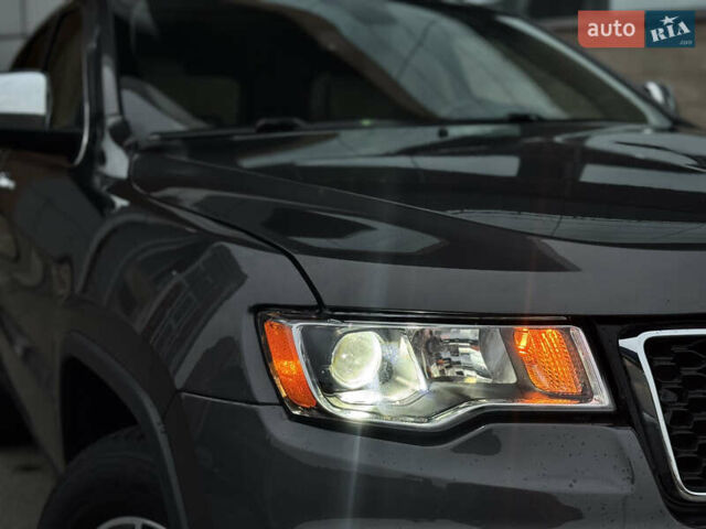 Серый Джип Гранд Чероки, объемом двигателя 3.6 л и пробегом 98 тыс. км за 26499 $, фото 5 на Automoto.ua