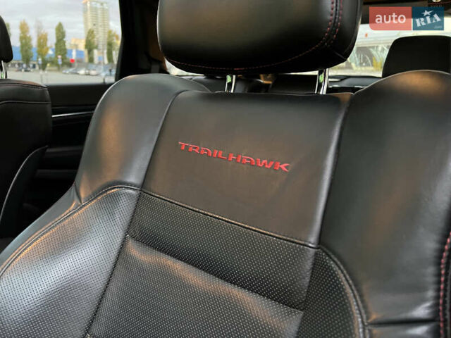 Сірий Джип Grand Cherokee, об'ємом двигуна 5.65 л та пробігом 80 тис. км за 33500 $, фото 25 на Automoto.ua