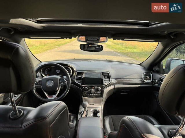 Джип Гранд Чероки 2020 в Киеве на Automoto.ua Серый Джип Гранд Чероки, объемом двигателя 3.6 л и пробегом 48 тыс. км за 28600 $, фото 51 на Automoto.ua
