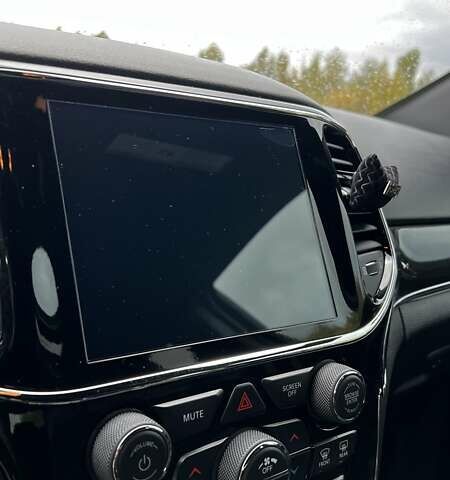 Джип Гранд Чероки 2020 в Луцке на Automoto.ua Серый Джип Гранд Чероки, объемом двигателя 3.6 л и пробегом 115 тыс. км за 27500 $, фото 17 на Automoto.ua