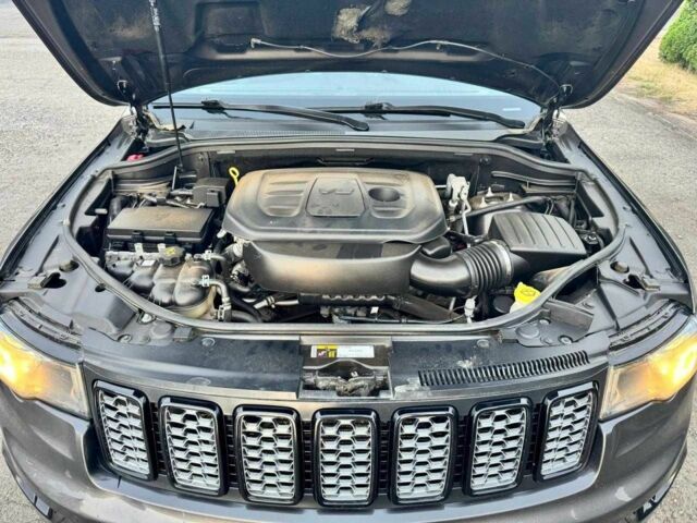Сірий Джип Grand Cherokee, об'ємом двигуна 3.6 л та пробігом 115 тис. км за 18471 $, фото 6 на Automoto.ua