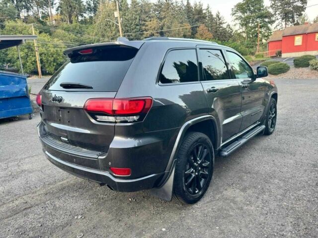 Сірий Джип Grand Cherokee, об'ємом двигуна 3.6 л та пробігом 115 тис. км за 18471 $, фото 3 на Automoto.ua