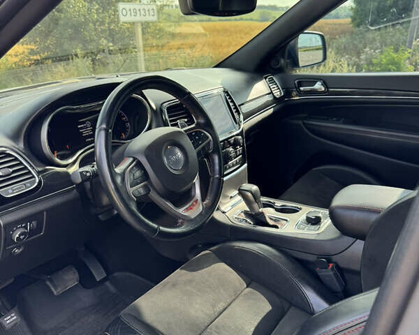 Джип Гранд Чероки 2020 в Киеве на Automoto.ua Серый Джип Гранд Чероки, объемом двигателя 3.6 л и пробегом 48 тыс. км за 28600 $, фото 36 на Automoto.ua