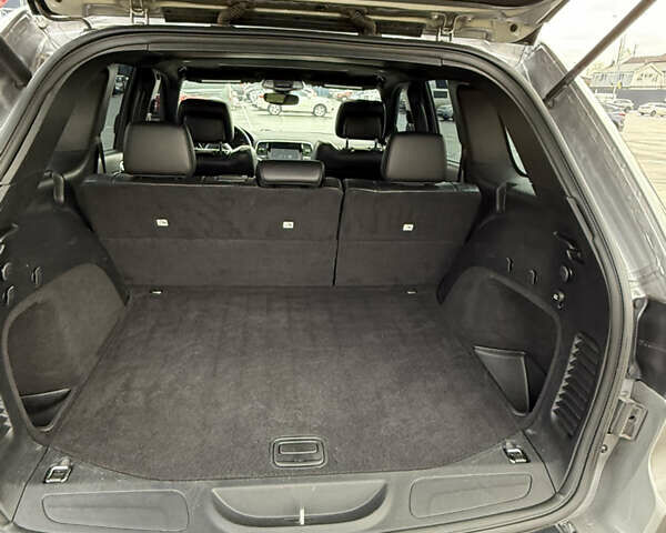Сірий Джип Grand Cherokee, об'ємом двигуна 3.6 л та пробігом 246 тис. км за 20900 $, фото 6 на Automoto.ua