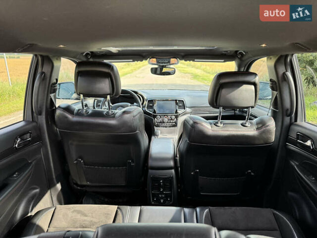 Джип Гранд Чероки 2020 в Киеве на Automoto.ua Серый Джип Гранд Чероки, объемом двигателя 3.6 л и пробегом 48 тыс. км за 28600 $, фото 61 на Automoto.ua