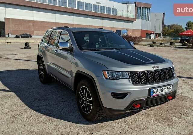 Сірий Джип Grand Cherokee, об'ємом двигуна 3.6 л та пробігом 123 тис. км за 31000 $, фото 4 на Automoto.ua