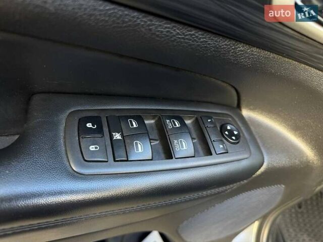 Серый Джип Гранд Чероки, объемом двигателя 3.6 л и пробегом 66 тыс. км за 28990 $, фото 14 на Automoto.ua