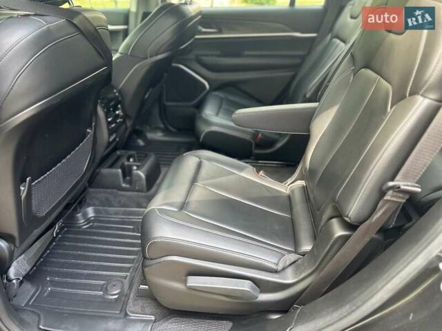 Сірий Джип Grand Cherokee, об'ємом двигуна 3.6 л та пробігом 63 тис. км за 32900 $, фото 10 на Automoto.ua