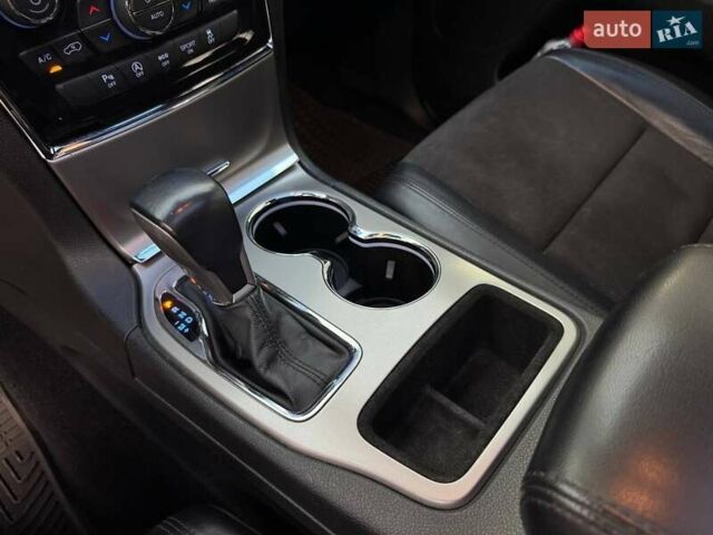 Серый Джип Гранд Чероки, объемом двигателя 3.6 л и пробегом 66 тыс. км за 28990 $, фото 20 на Automoto.ua